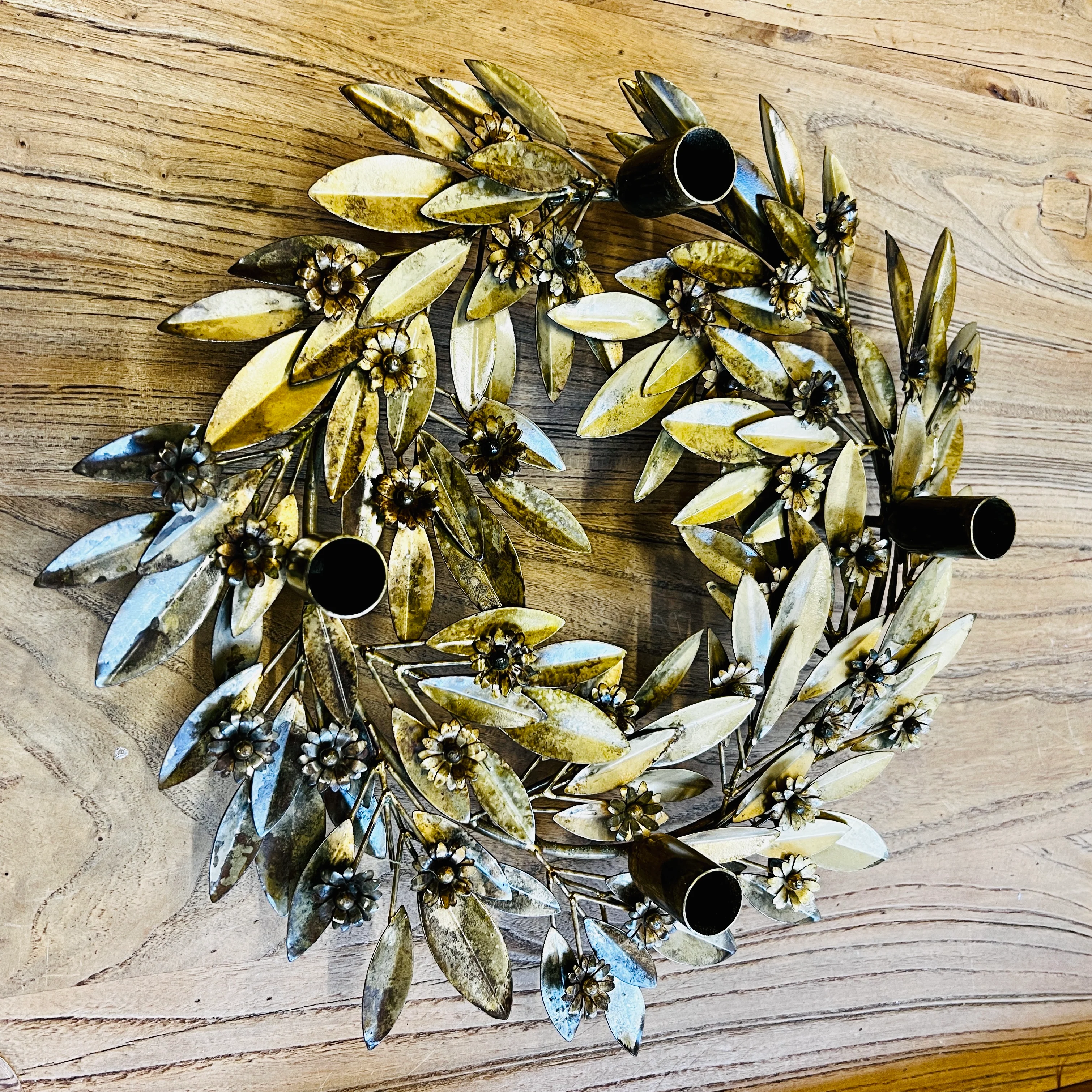 Antique Gold Wreath Candle Holder - Image 3