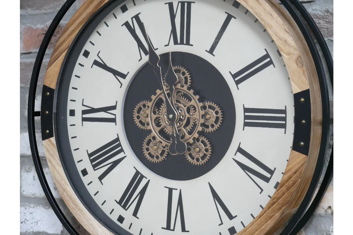Clock With Moving Cogs - Image 2