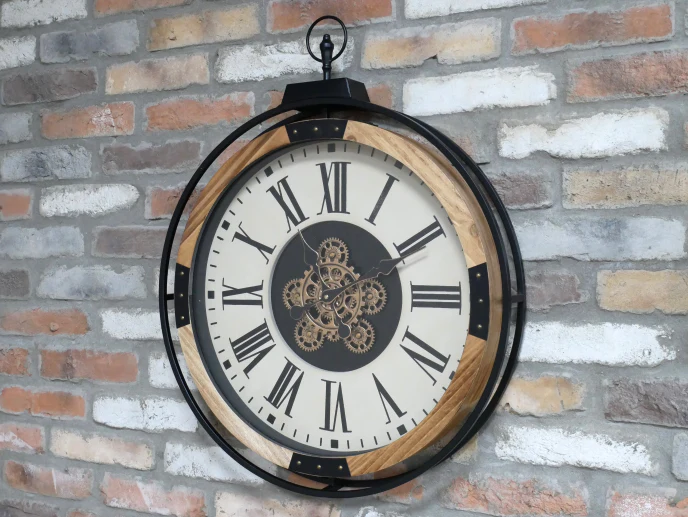 Clock With Moving Cogs - Image 3