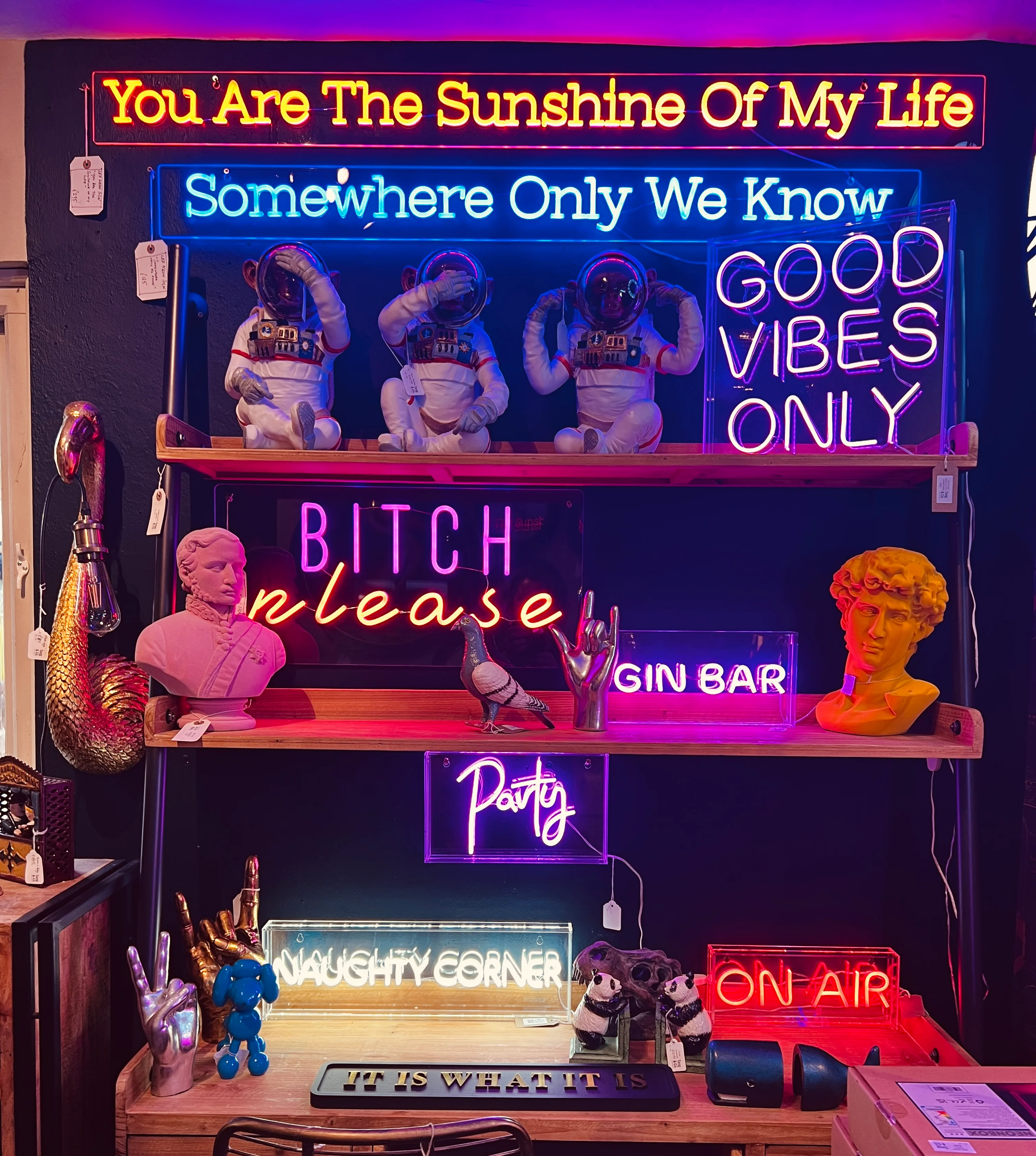 LED Neon Acrylic Light Box - Disco - Image 2