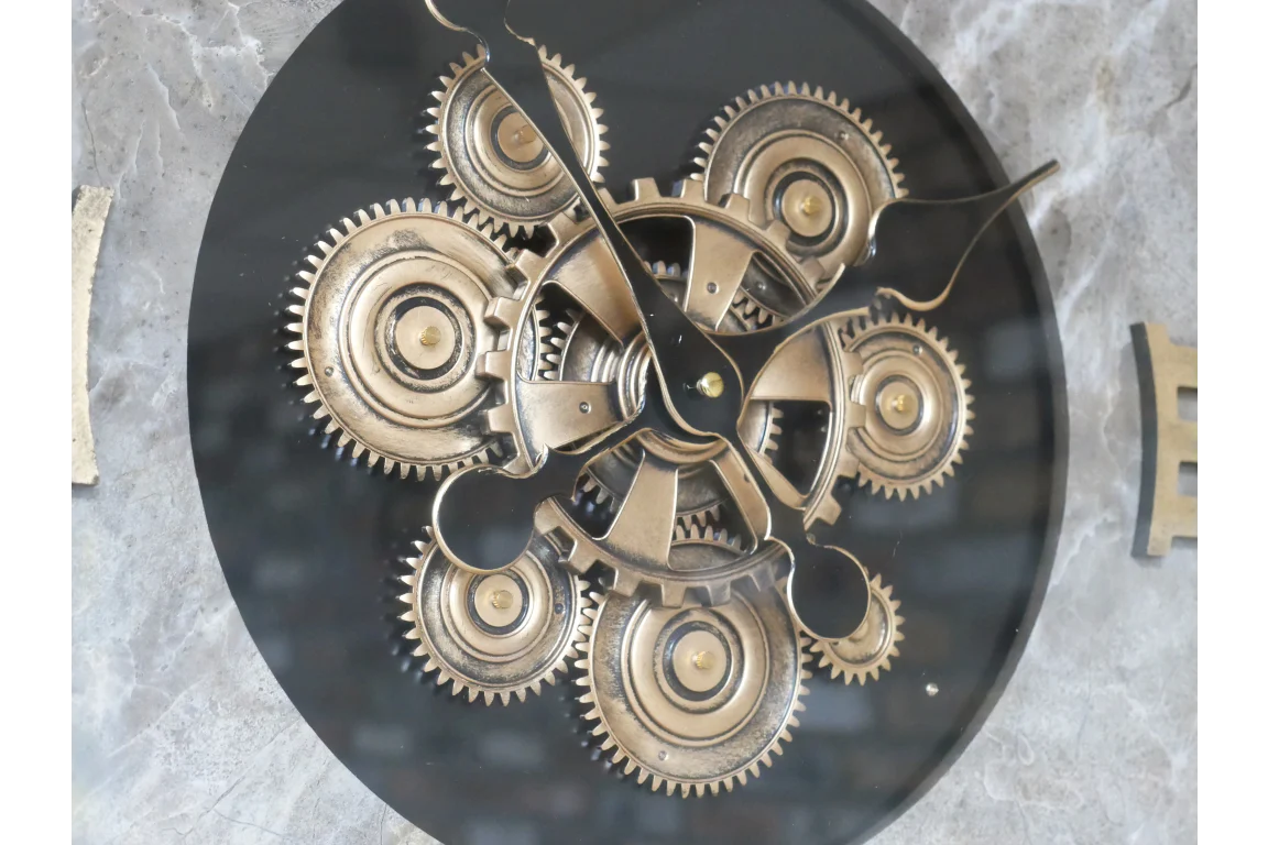 Marble effect cog clock - Image 2