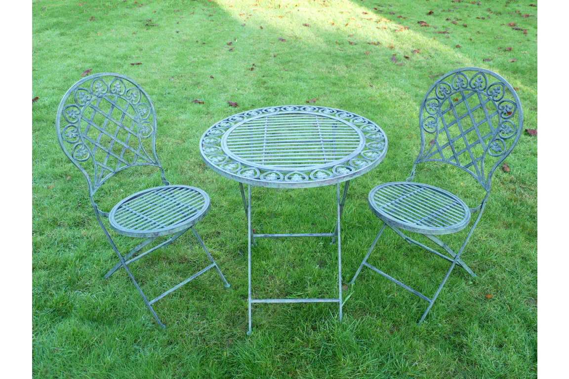 Patinated Garden Set - Image 2