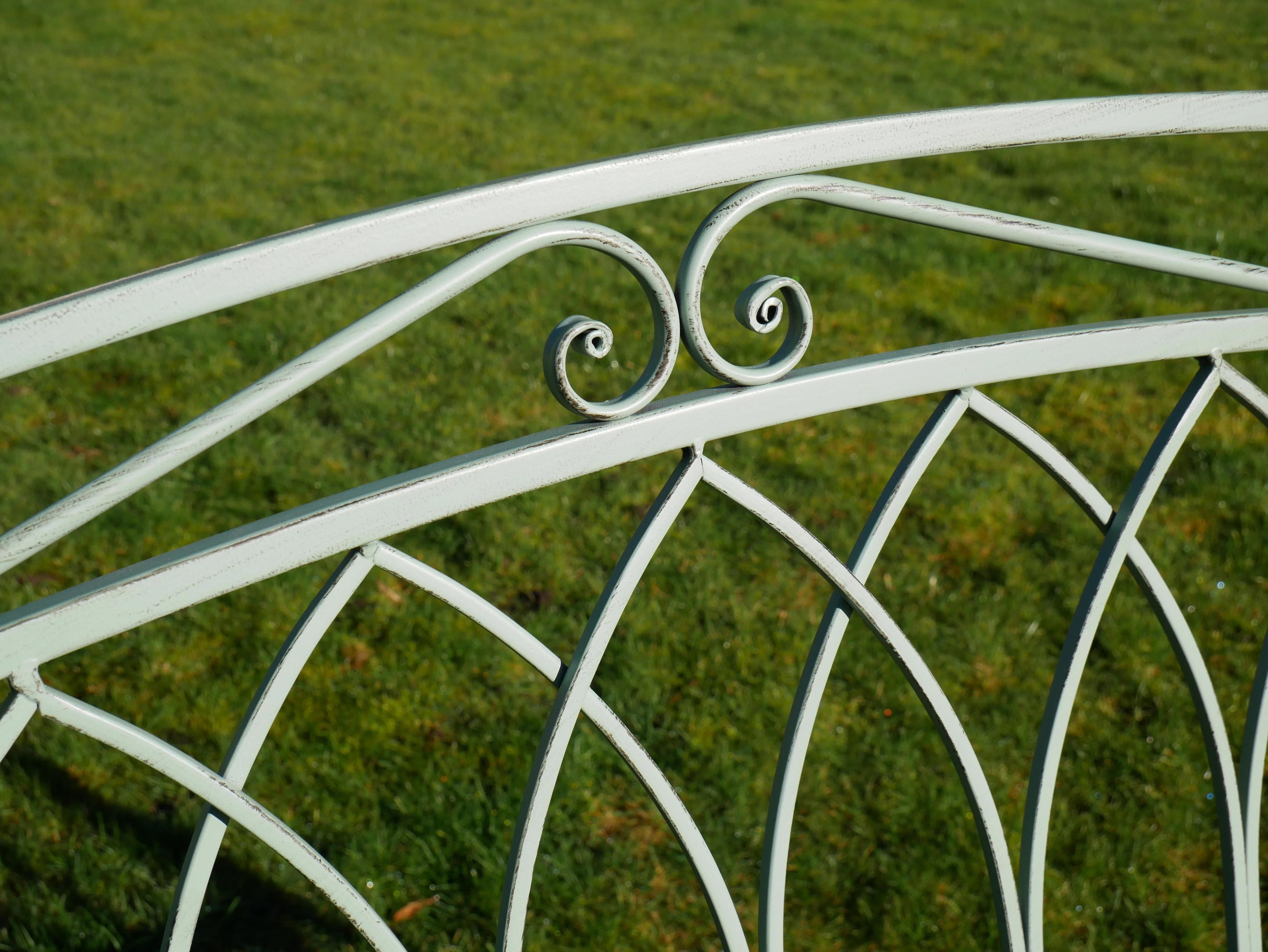 Pistachio Arch & Seat - Image 7