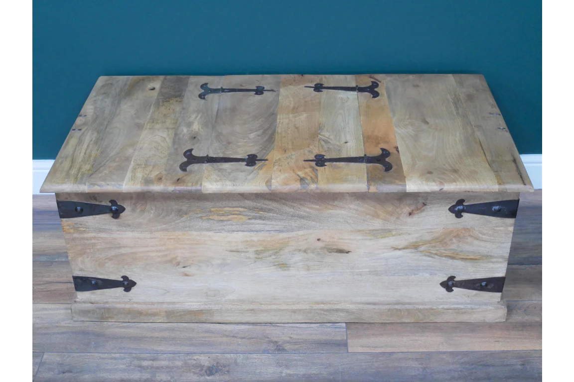 Trunk With Hinged Top - Image 4